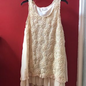 Flower/laced shirt